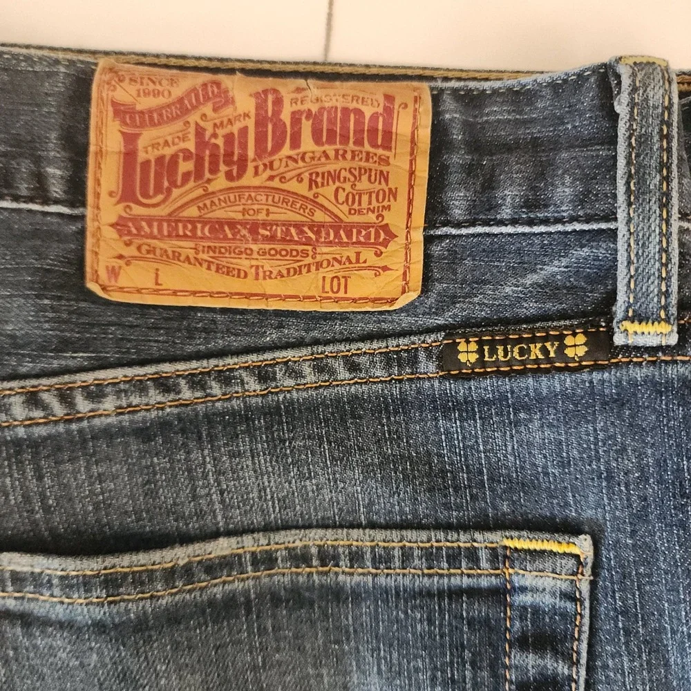 D32 Lucky Brand Dungarees by Gene Montesano Straight Leg Classic Fit 36x32
